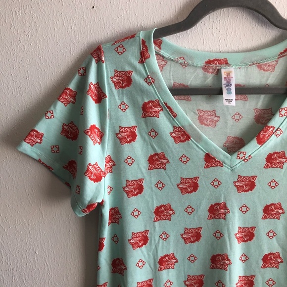 LuLaRoe Top Christy V Neck Tee w/Orange Wolves on Blue-Teal Background Sz XS NWT - Picture 4 of 10